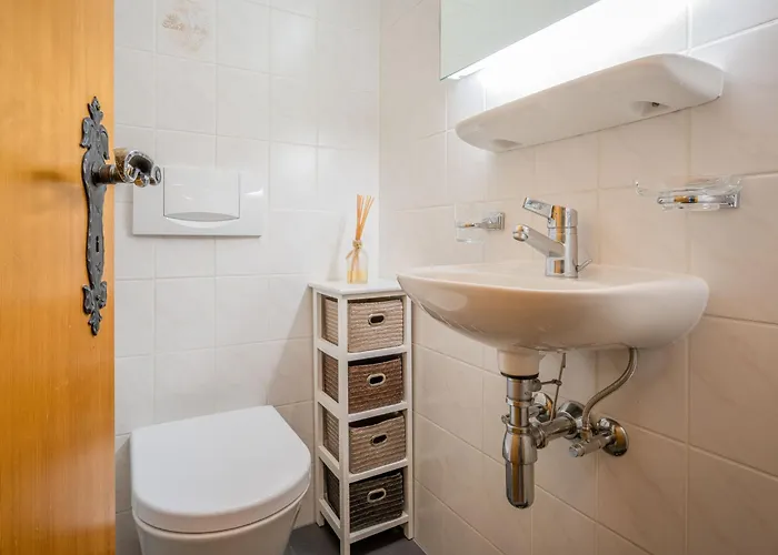 Eaux-vives 201 By Interhome 아파트