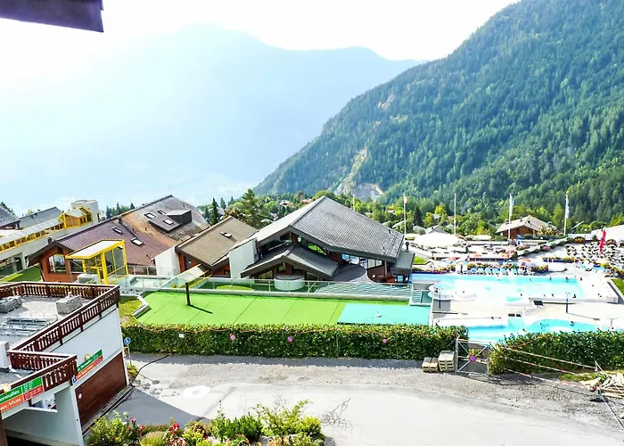 Eaux-vives 201 By Interhome *